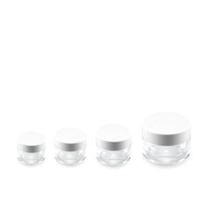Quatro potes de creme PETG de 30g com tampa branca, dispostos em tamanho crescente da esquerda para a direita sobre fundo branco limpo.