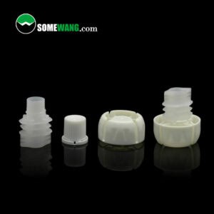 Assorted 10mm PE plastic screw nozzle caps and spouts for disposable shower gel in hotel use on a dark background, with "somewang.com" displayed at the top.