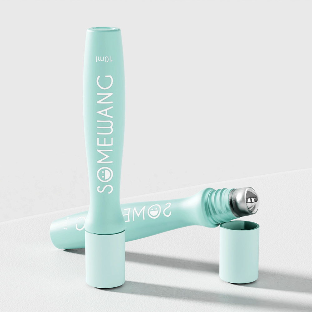 Two 15ml mint green PETG bottles with metal rollerballs, ideal for eye cream, feature "SOMEWANG" in white text.