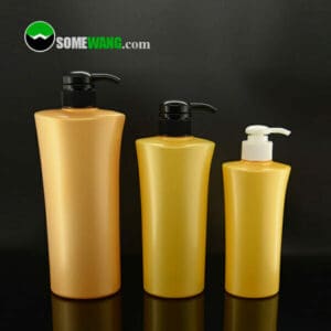 "somewang.com" etiketli, koyu arka plan üzerinde siyah pompa dağıtıcıları bulunan üç adet 26,7 oz losyon kabı.