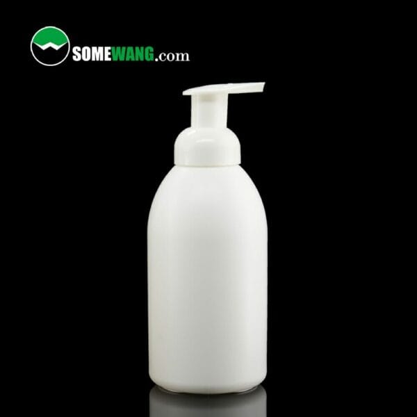 350ml&550ml White PE Foam Pump Bottle on a dark background, labeled "somewang.com.