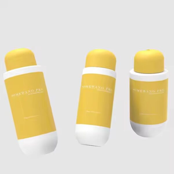 Tiga botol udara PP silinder berwarna kuning dan putih (60ml-250ml) dipajang dengan latar belakang polos.