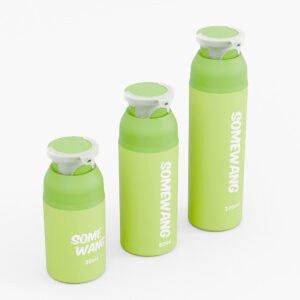Tres botellas con bomba airless de PP verdes (50 ml, 80 ml, 100 ml) etiquetadas "Entrega rápida" sobre un fondo blanco para necesidades de cuidado de la piel.
