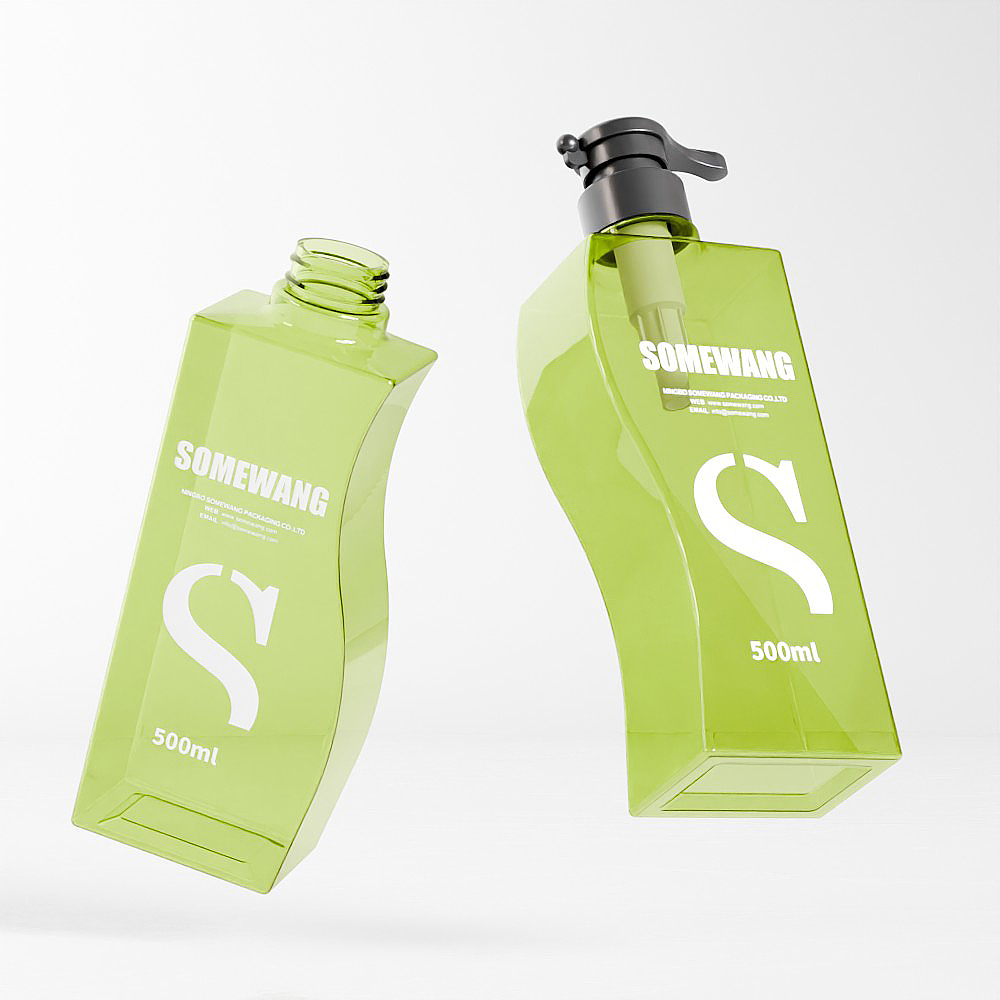 Two 500ML green PETG bottles stand side by side; one has a pump. Both display "Somewang" in white text, ideal for skincare shampoos.