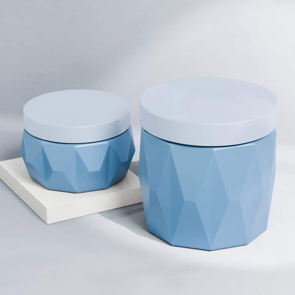 Two blue geometric 400ml single wall PP diamond Jars for skin care of different sizes on a white surface against a light gray backdrop.