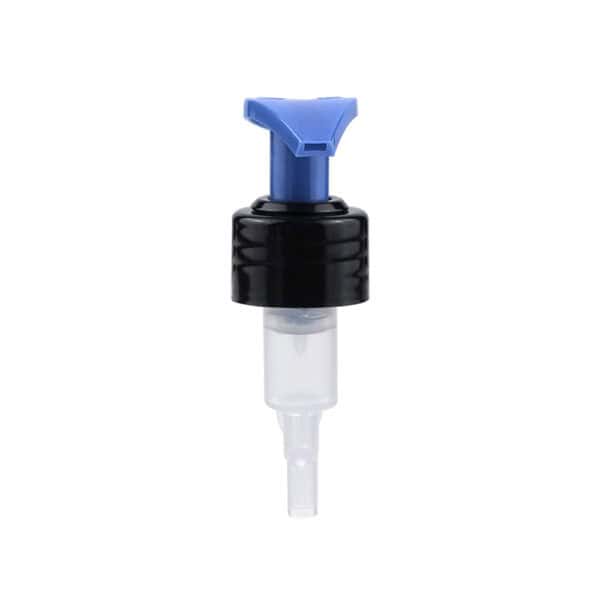 28/410 Screw Lotion Pump Sprayer Cap PP Plastic Body Shampoo Bottle โดดเดี่ยวบนพื้นหลังสีขาว