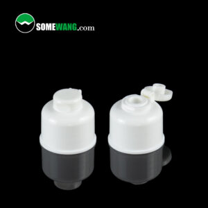 زجاجتان من نوع SOMEWANG سعة 120 مل HDPE لمستحضرات التجميل، وأغطية بيضاء قابلة للطي، وقواعد سوداء. "SomeWang.com" في الزاوية اليسرى العليا.