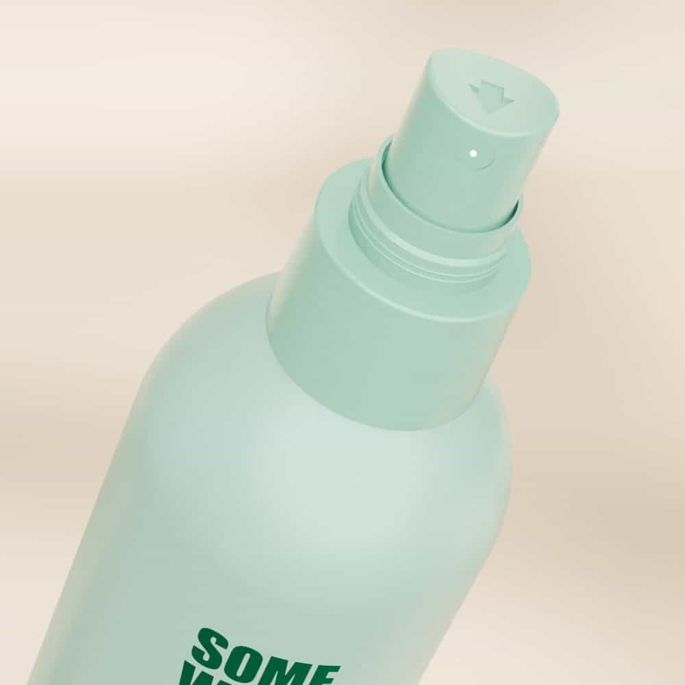 Primo piano di un flacone spray in PET verde chiaro da 360 ml etichettato "Portatile vuoto da 360 ml per il commercio all'ingrosso di prodotti sanitari". Adatto anche per uso personale.