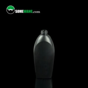 Czarna butelka balsamu SOMEWANG 400ML/650ML z zakrętką stoi na odblaskowej powierzchni na czarnym tle; Logo „Somewang.com” w lewym górnym rogu.