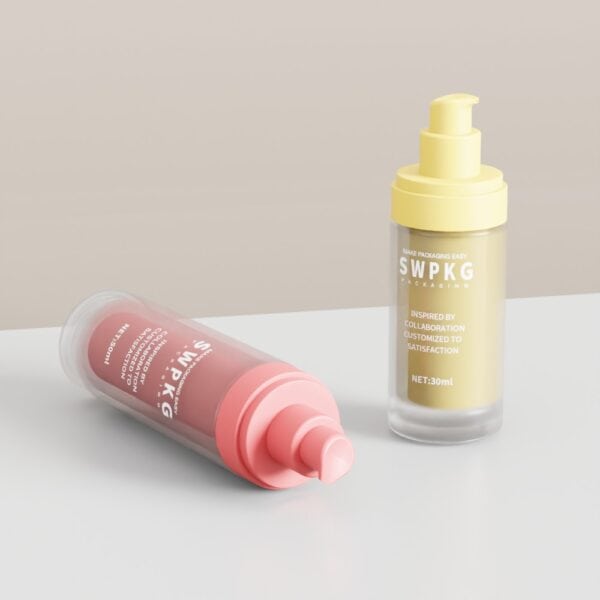 Dwie szklane butelki na olejki eteryczne SWPKG o pojemności 30 ml i 50 ml, jedna stojąca z żółtą zawartością, druga leżąca z różową zawartością i pasującymi nakrętkami.