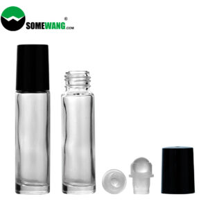 Dua Botol Kaca Roll-on 10ml (D20mm), satu terbuka, menunjukkan penutup, bola penggelek dan palam. Mempunyai topi hitam dan reka bentuk kalis bocor. Logo: SOMEWANG.COM.