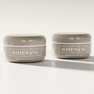 ขวดหยดแก้ว "SOMEWANG" สีเบจ ขนาด 30 มล. พร้อมข้อความ "Make Packaging Easy" บนพื้นผิวสะท้อนแสง