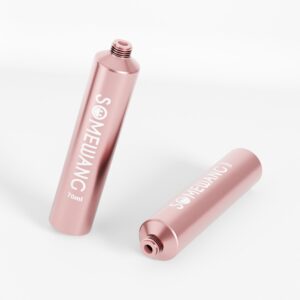 Hai tuýp D30 70ml màu hồng tùy chỉnh có nắp vặn và dòng chữ "SOMEJANG", được thiết kế đẹp mắt trên nền trắng.