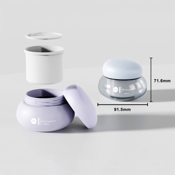 100ml PET 이중벽 크림 용기는 크기가 91.5mm x 71.6mm이고 분리형 뚜껑이 있어 세련되고 안전하게 보관할 수 있습니다.